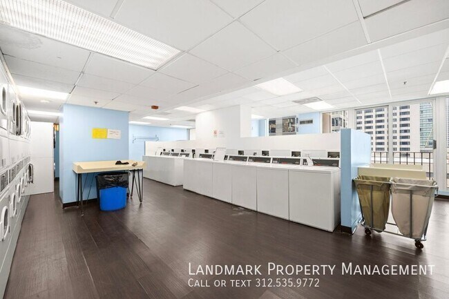 Building Photo - 200 N Dearborn St