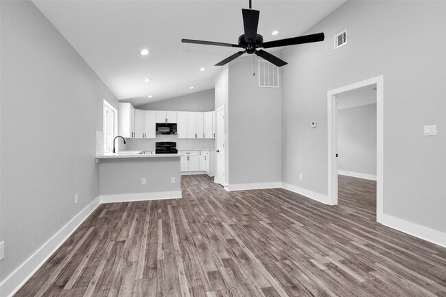 Building Photo - 101 April Point Pl