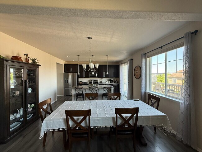 Building Photo - "Spacious 6-Bedroom Haven with 5 Full Baths in Aurora - 3,729 Sq. Ft. of Comfort & Style!"