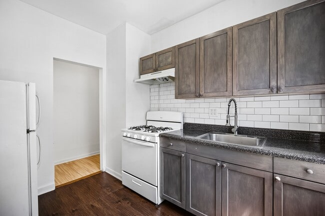 Building Photo - 429 Fairmount Ave