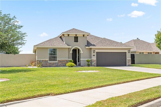 Building Photo - 14224 Amistad Cir