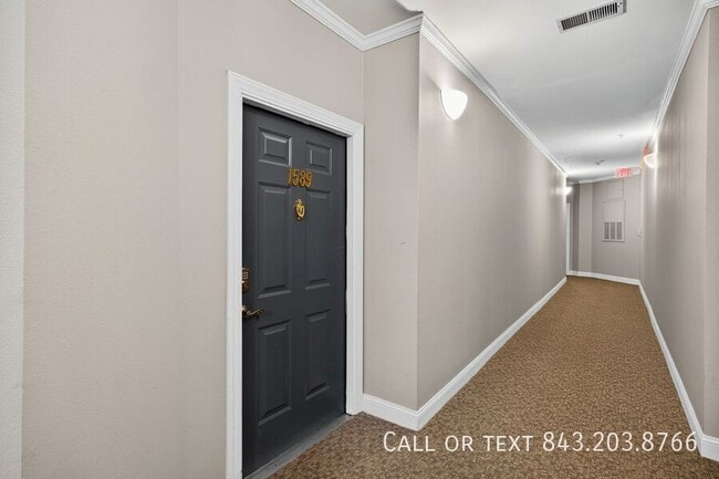 Building Photo - 1589 Cambridge Lakes Dr