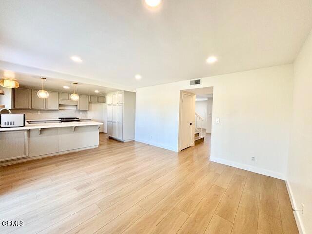 Building Photo - 1721 Valencia Pl