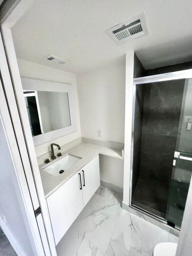 Building Photo - 8104 Severn Dr