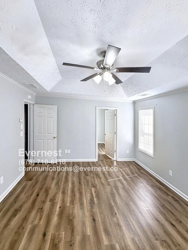 Building Photo - 1605 Brook Ln