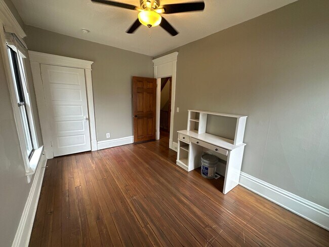Building Photo - 1555 Hunter Ave