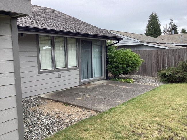 Building Photo - 1308 63rd St SE