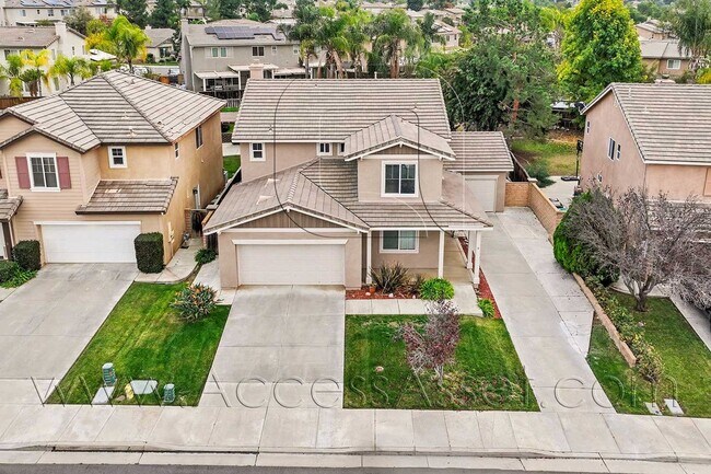 Building Photo - Inviting 4-Bed, 3-Bath Home In Sunny Winchester!