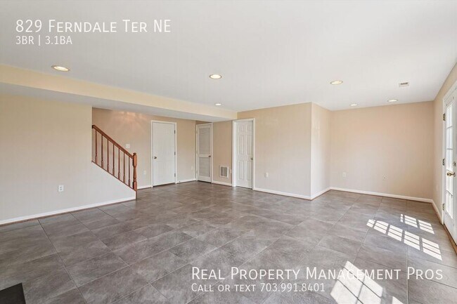 Building Photo - 829 Ferndale Terrace NE