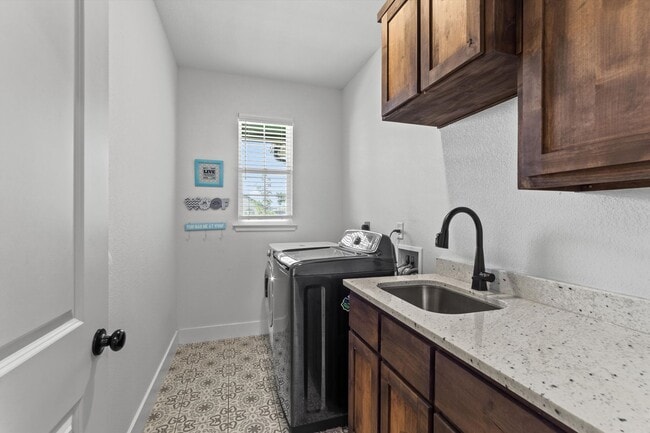 Building Photo - 7709 Soap Stone Ct
