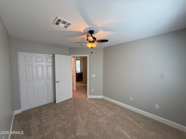 Building Photo - 1298 S Owl Dr