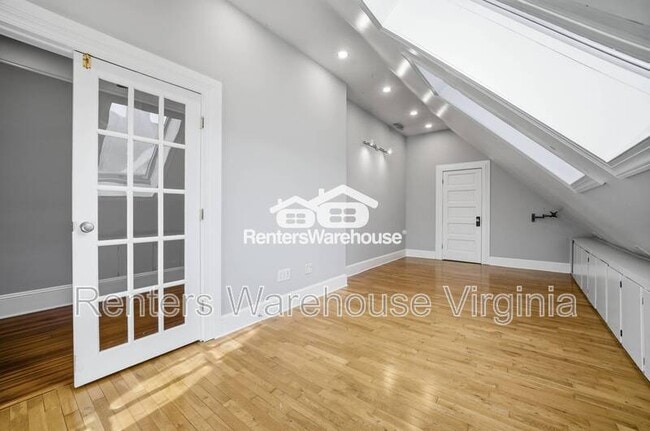 Building Photo - 1111 Colley Ave