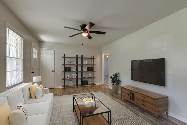 Building Photo - 214 Chapman Ln