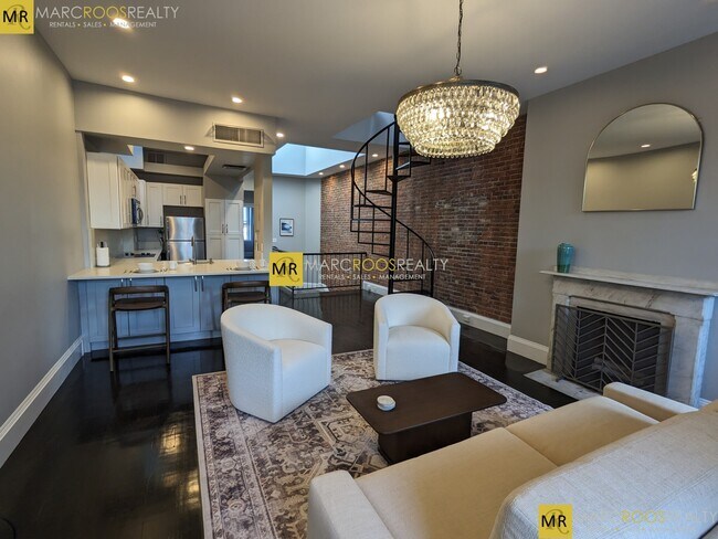 Building Photo - 265 Beacon St