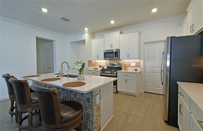 Building Photo - 17304 Banded Gold Ln