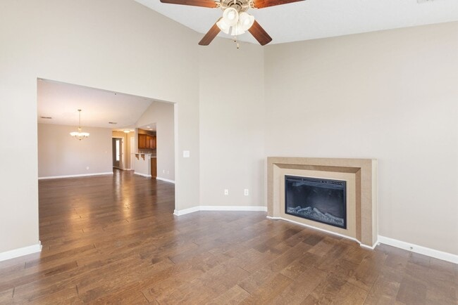Building Photo - 395 Devon Chase Hill