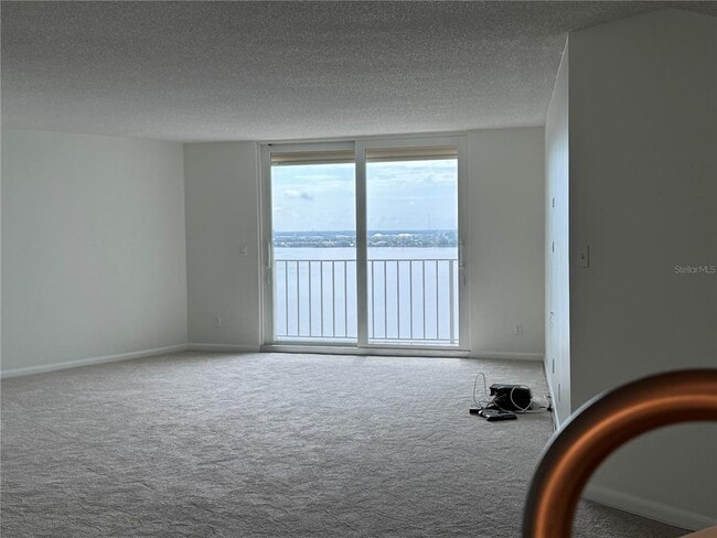 Building Photo - 2611 Bayshore Blvd