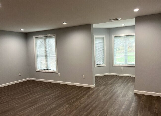 Building Photo - 108 Norton Ave