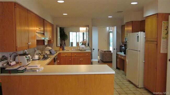 Building Photo - 144 Dove Hill Dr