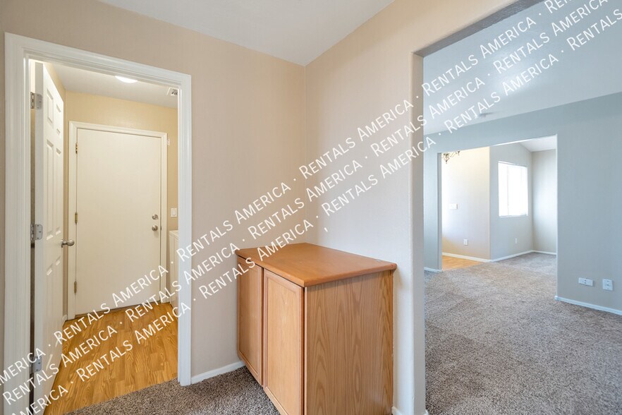 Building Photo - 30740 Maple Chase Dr