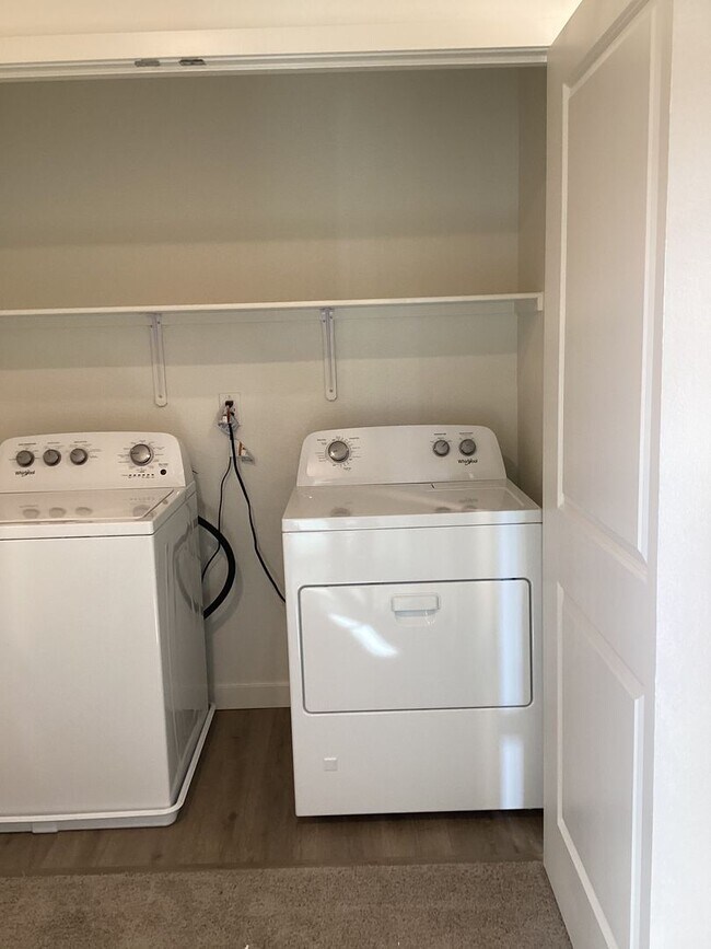 Building Photo - Beautiful home North Valleys, Centrally Lo...