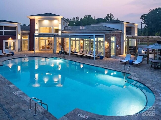 Primary Photo - 141 Black Rock Rd