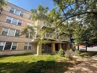 Building Photo - 2501 W Touhy Ave
