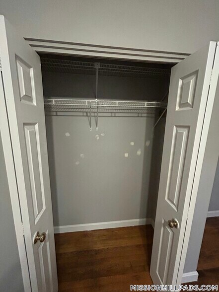 Building Photo - 120 Highland St