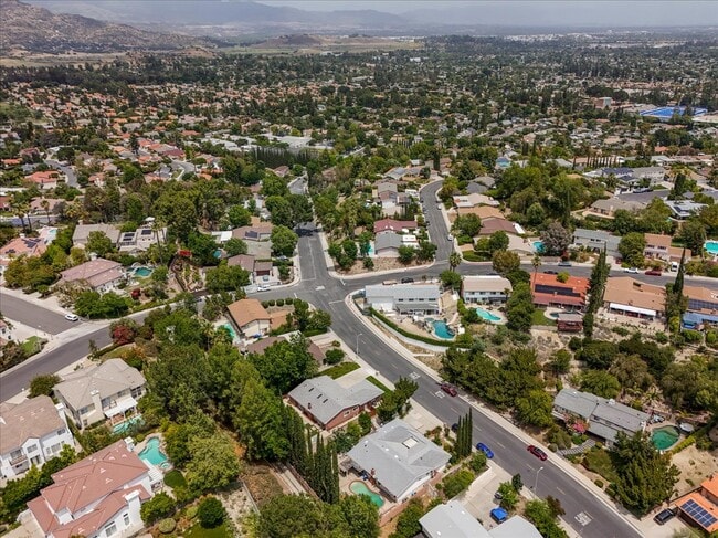 Building Photo - 7365 Pomelo Dr