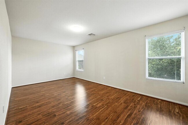 Building Photo - 3146 Madison Elm St