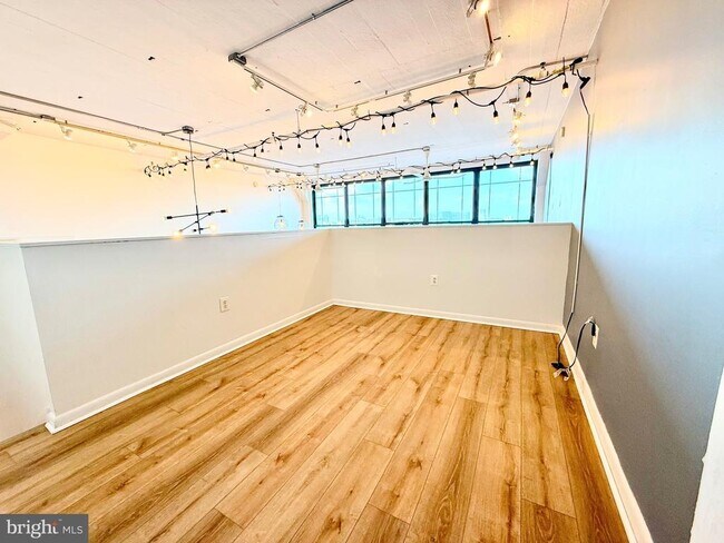 Building Photo - 314 N 12th St