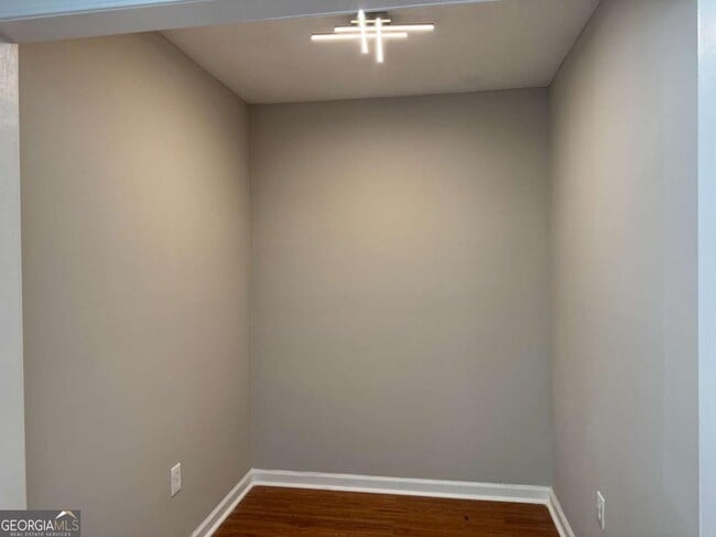 Building Photo - 1516 Chase Ct