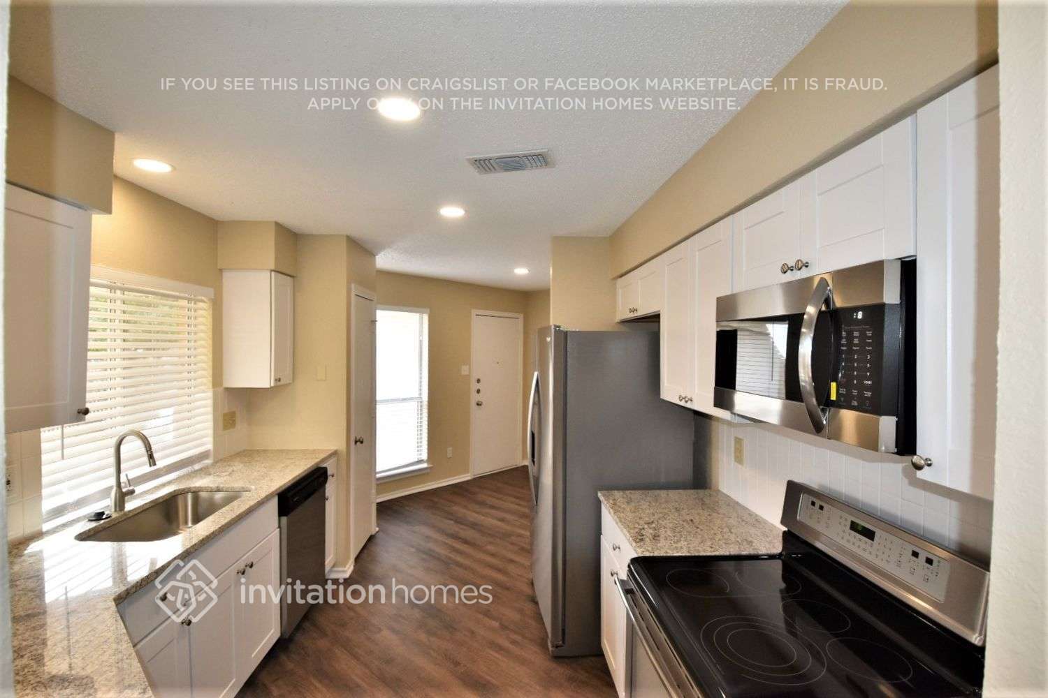 Building Photo - 8465 Willow Creek Dr