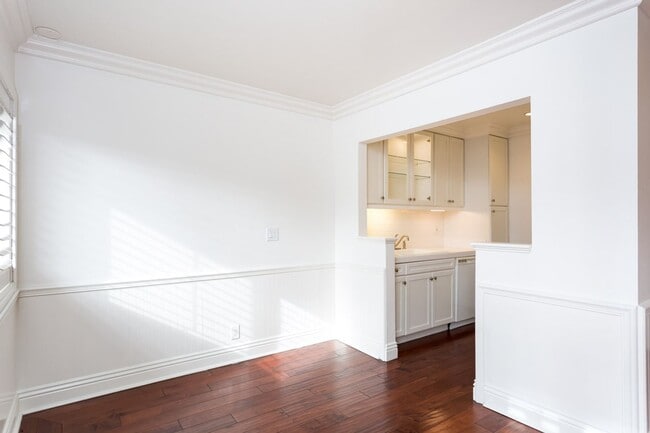 Building Photo - Remodeled 1BR in Prime North Park | Near 30th St | Garage + Storage