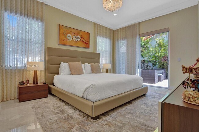 Building Photo - 1529 Shoreline Way