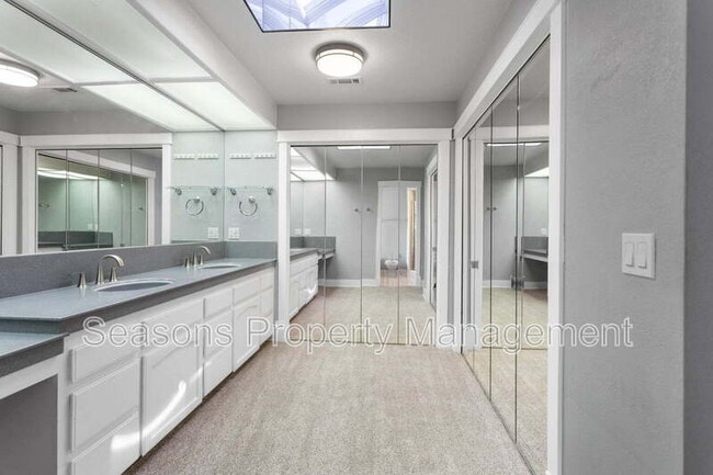Building Photo - 1688 El Capitan Dr