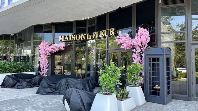 Building Photo - 2960 NE 207th St