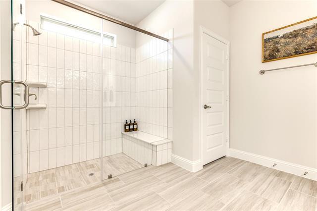 Building Photo - 16566 Tablerock Dr