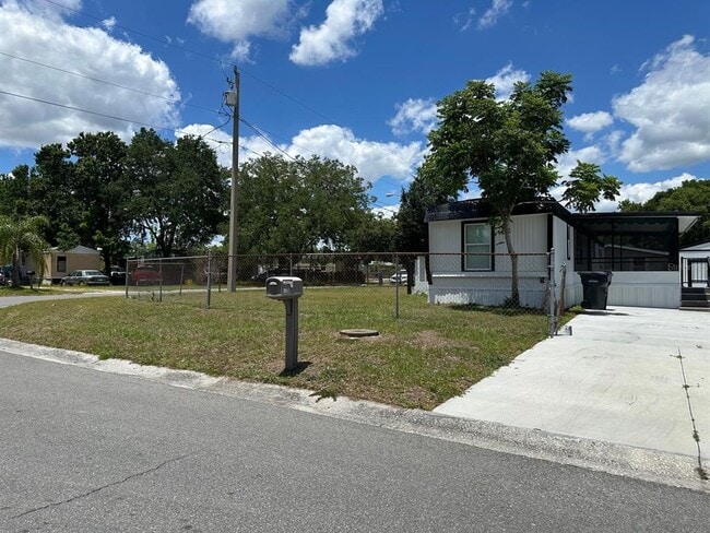 Building Photo - 3061 Crystal Hills Dr