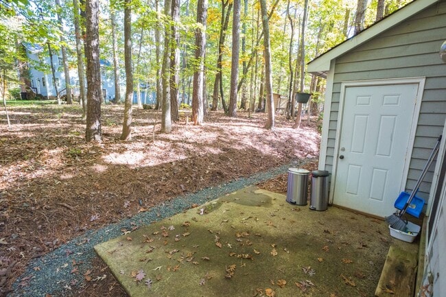 Building Photo - 2 bed, 1.5 bath Duplex in American Village Minutes to Duke University!