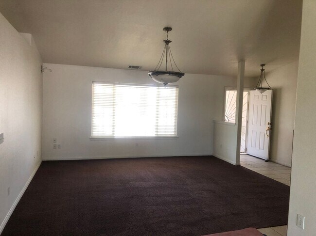 Building Photo - 14776 Coalinga Rd