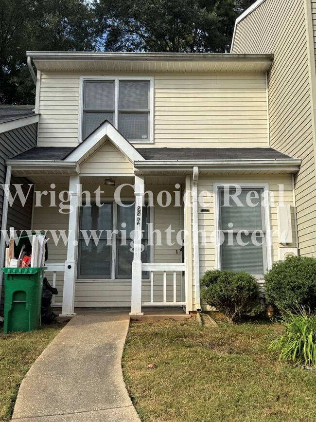 Building Photo - 2256 Wellington Cir