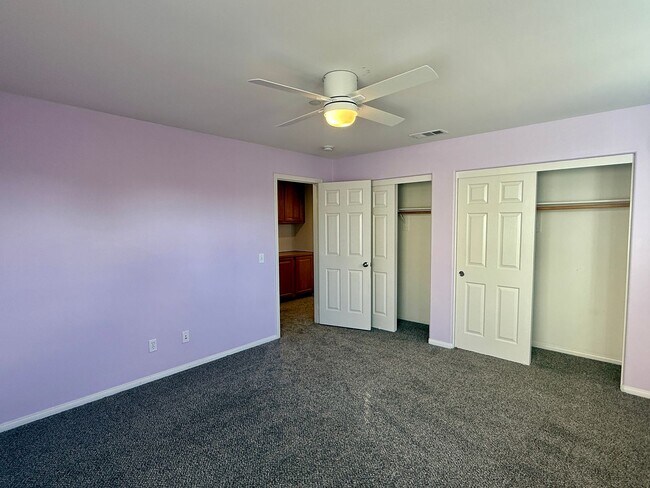 Building Photo - Beautiful 5-Bedroom Home In Oceanside