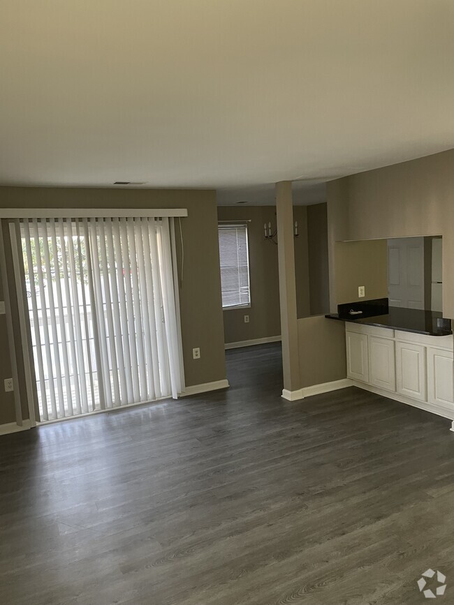 Building Photo - 118 Westwick Ct