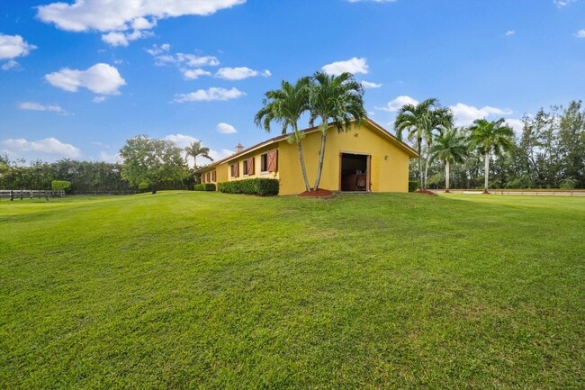 Building Photo - 11861 Hawk Holw