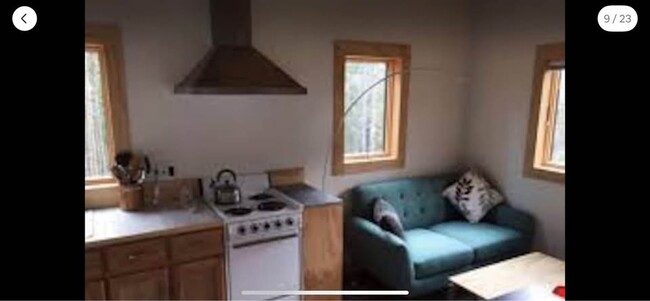 Building Photo - 127 Wood Rd