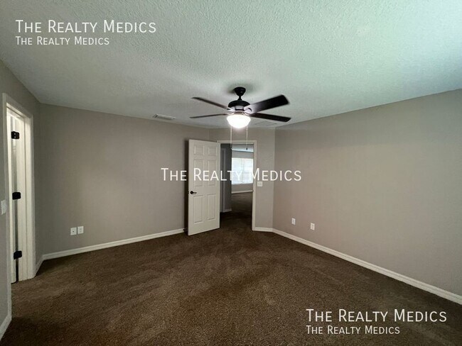 Building Photo - 325 Malauka Loop