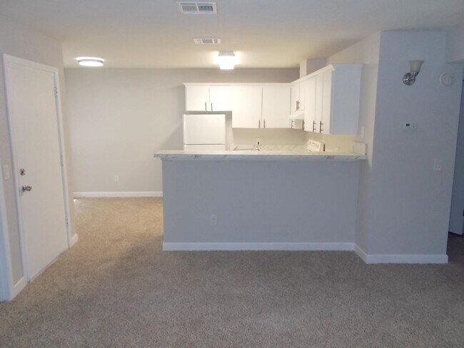 Building Photo - 2732 Alicialynn Way