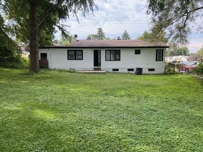 Building Photo - 5236 Ames Ave