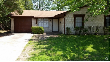 Building Photo - 6528 Treetop Ln